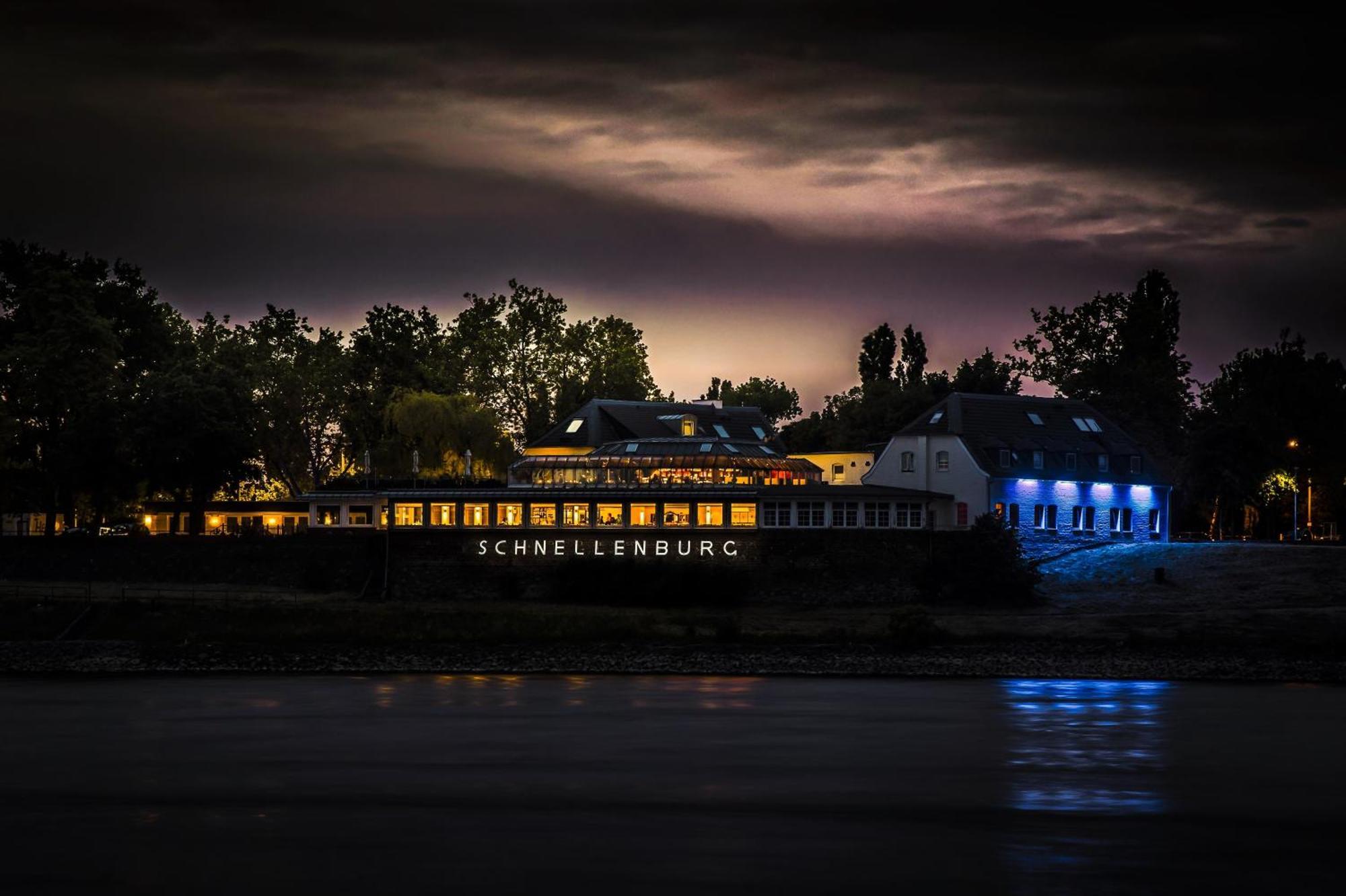 Hotel Schnellenburg 2*